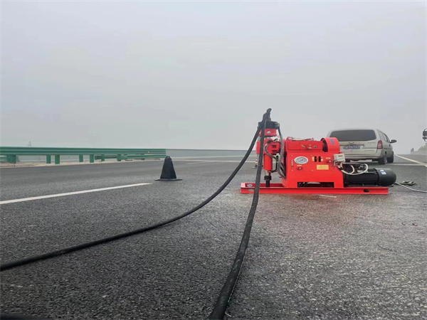 江陵马路路基路面开裂下沉注浆加固灌浆